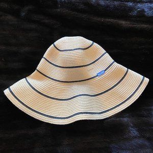 Wallaroo Women's Savannah Sun Hat in Camel/Black
